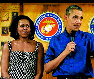 米歇尔生日邀请函:＂来前请先吃饭＂