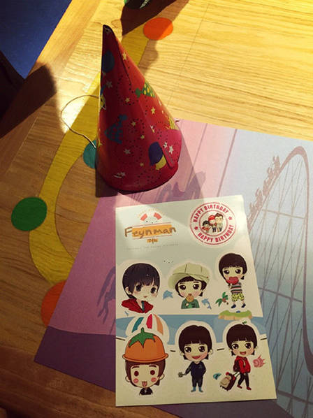 费曼生日卡片。